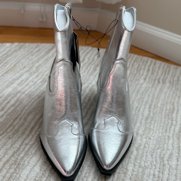 Metallic Cowboy Boots - Picture 4 of 5